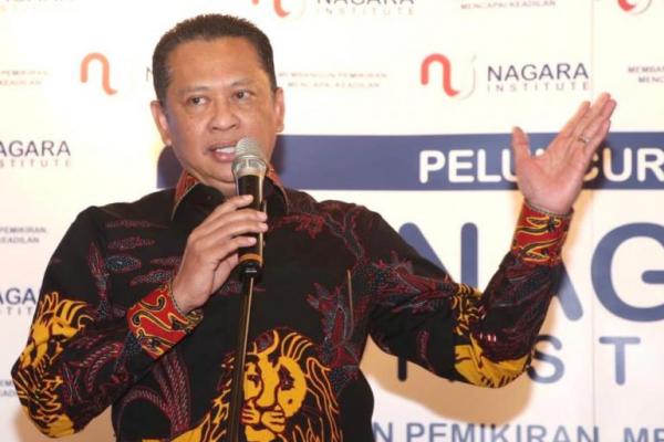 Ketua MPR Bambang Soesatyo mengingatkan dan mendorong pemerintah untuk tidak menyederhanakan potensi ancaman dari penyebaran Coronavirus