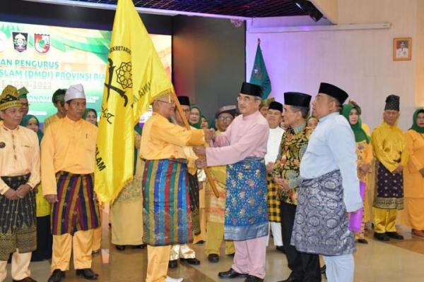 Umat Islam DKI Jakarta memberikan dukungan penuh kepada Anies Baswedan sebagai Gubernur DKI Jakarta