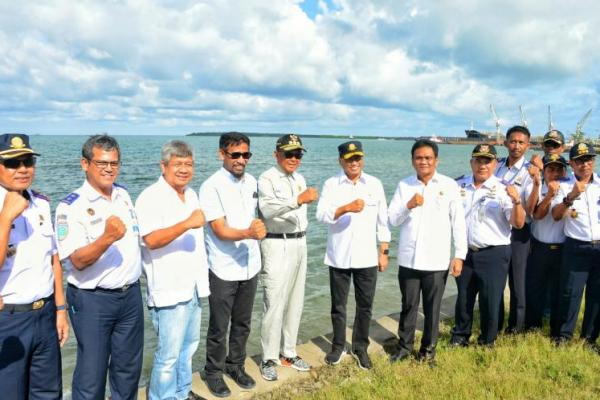 Tahun 2019 telah diselesaikan pembangunan jalur KA Makassar - Parepare Segmen 2 lintas Barru-Palanro sepanjang ±40 Km