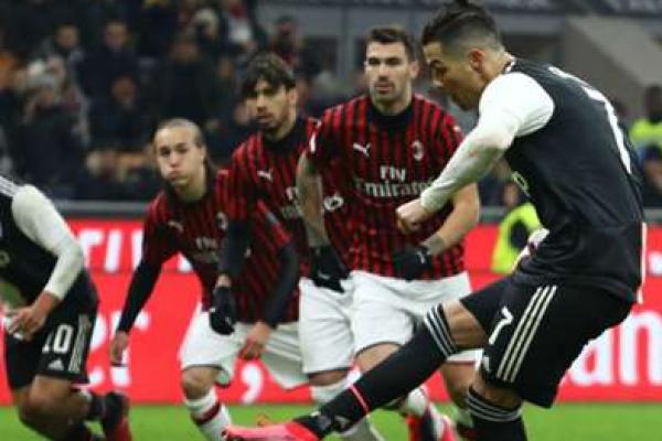 Juventus berhasil menyudahi rekor tak terkalahkan AC Milan di Serie A