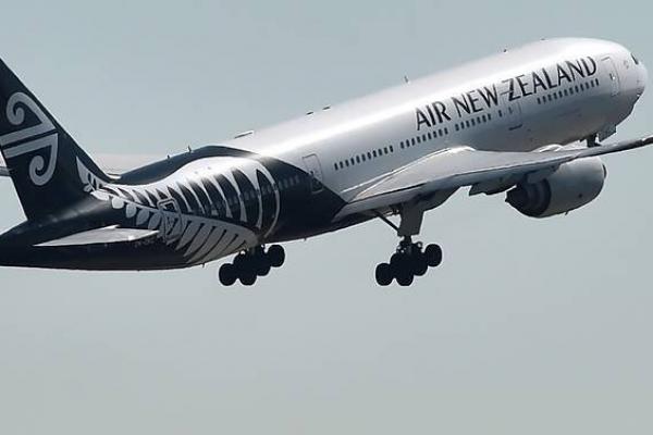 Air New Zealand mengonfirmasi bahwa salah seorang penumpang yang melakukan perjalanan dari Singapura ke Auckland, ternyata dinyatakan positif virus corona.