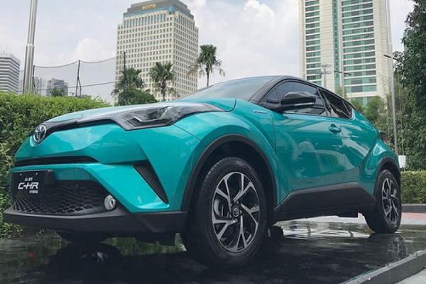 Toyota juga berencana untuk memulai produksi model kendaraan elektrik hibrida (HEV) di Indonesia pada tahun 2022