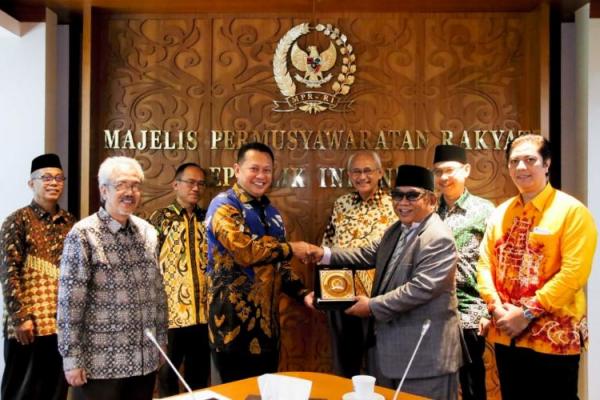 Ketua MPR RI Bambang Soesatyo mengajak umat Islam Indonesia terlibat aktif memberikan andil besar dalam menyelesaikan permasalahan intoleransi maupun diskriminasi
