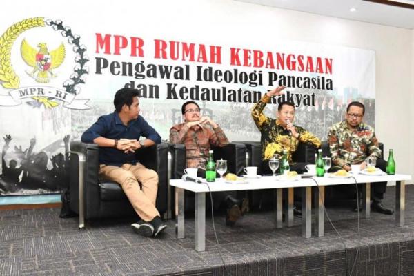 Bambang Soesatyo menegaskan walaupun kepercayaan yang diberikan rakyat kepada MPR RI cukup besar dan terus meningkat, tak akan membuat MPR RI berpuas diri.