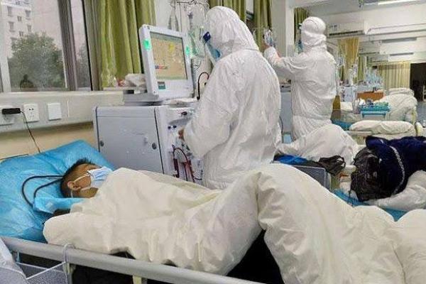 Pihak berwenang di Teheran mengatakan jumlah infeksi virus itu hanya lebih dari 62.000, dengan jumlah kematian 3.872. Faktanya, jumlah sebenarnya adalah sekitar 500.000.