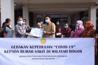 Balitbangtan Salurkan Paket Bantuan ke Empat Rumah Sakit Bogor