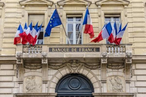 Dalam dua minggu terakhir, Bank Sentral Prancis harus menerima kenyataan ekonomi Prancis tumbuh -1,5% di tengah lockdown untuk meredam penyebaran virus corona (COVID-19).