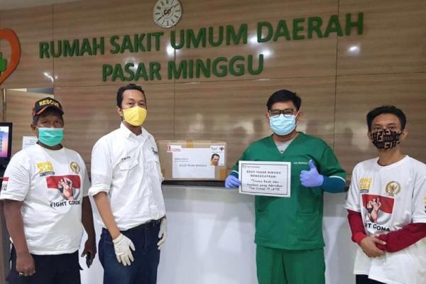 Pengiriman bantuan dilakukan sejak kemarin, Senin (27/4) ke 79 Rumah Sakit di seluruh Indonesia.