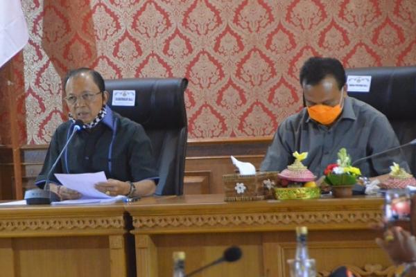 Gubernur Bali, Wayan Koster meminta pemerintah pusat merealisasikan penambahan fasilitas uji SWAB di Provinsi Bali. Mengingat, peningkatan jumlah sampel dan mempersingkat waktu.