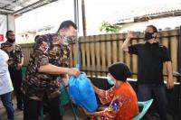 Beri Bantuan Janda TNI, Bamsoet: Ini Tidak Sebanding Dengan Jasa Mereka
