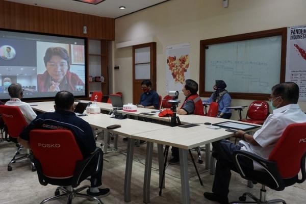 Donasi telah diserahkan oleh Shinji Matsumura selaku Presiden Direktur PT MMKI kepada Jusuf Kalla, Ketua Umum Palang Merah Indonesia 