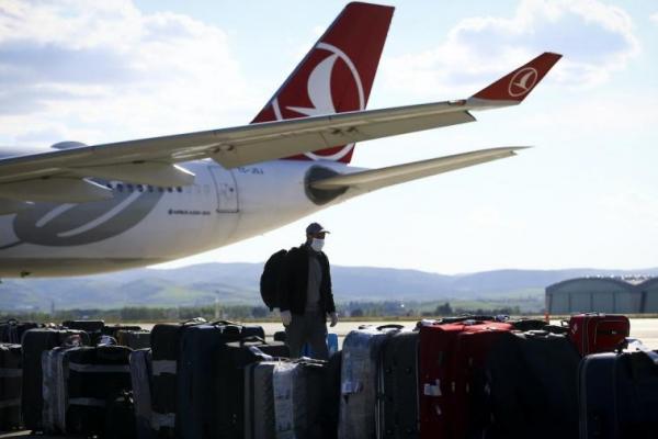 Maskapai bendera Turki mengumumkan pada akhir April bahwa mereka menghentikan semua penerbangan hingga 28 Mei.