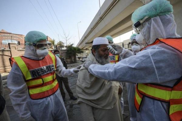 Sekitar 100 politikus dan anggota parlemen Pakistan dinyatakan positif terinfeksi virus corona baru atau Covid-19 