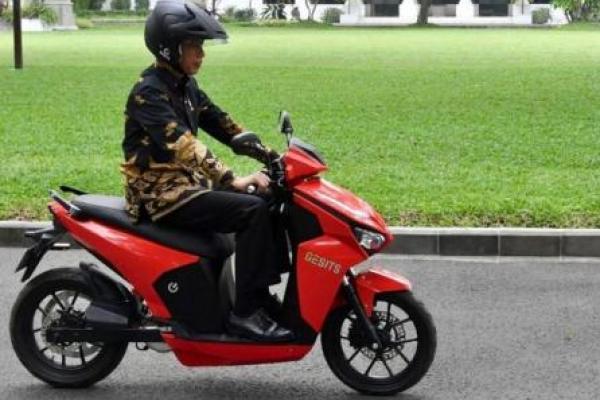 Usai M Nuh Gagal Bayar Sepeda Motor listrik Jokowi, Warren Tanoesoedibyo pun kini menjadi pemenang lelang