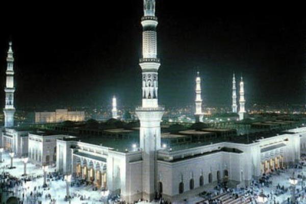 Kementerian mengatakan pada Minggu bahwa tiga masjid dibuka kembali di Qassim dan Jazan masing-masing, dan satu di Riyadh.