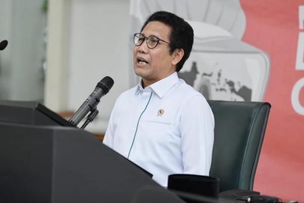 Menteri Halim mengatakan, hasil sidak itu ditemukan sejumlah fakta yaitu hasil sinkronisasi data tidak segera turun dari Pemerintah Kabupaten (Pemkab) atau Camat.