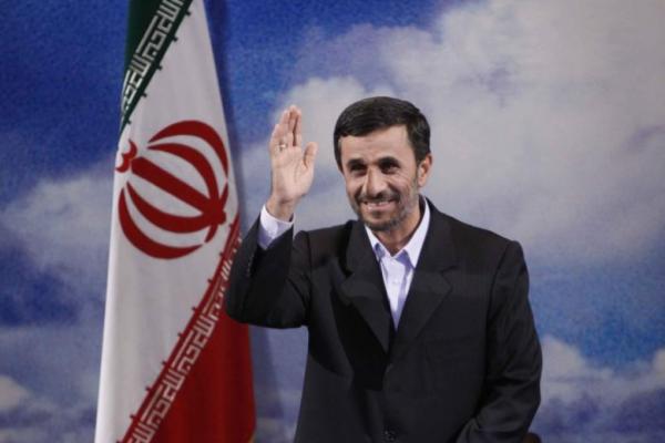 Pada hari ini pada 2009, Ahmadinejad dinyatakan sebagai pemenang dalam pemilihan presiden Iran yang disengketakan. File Foto oleh UPI