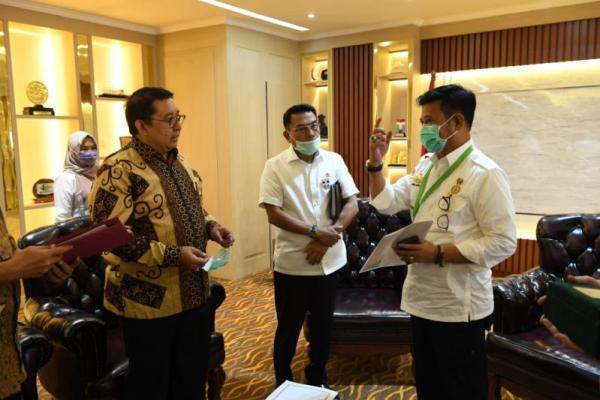  HKTI bersama Fadzli Zon sepakat untuk bersatu-padu membangun pertanian Indonesia yang semakin kokoh, dan memikirkan petani Indonesia.