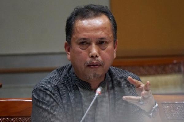 Indonesia Police Watch (IPW) mempertanyakan kasus narkoba yang menjerat pejabat bea cukai yang hingga saat ini belum ada tersangka.
