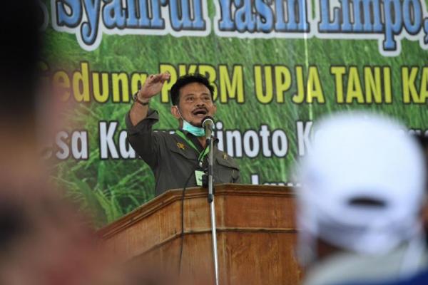 Menteri Pertanian (Mentan) Syahrul Yasin Limpo memiliki terobosan dalam memasifkan budidaya padi di semua daerah dan tak membiarkan lahan pertanian tak tertanami.