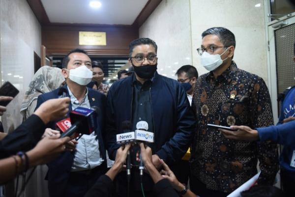 Wakil Ketua Komisi X DPR RI Dede Yusuf menilai Pemerintah Provinsi DKI Jakarta melakukan kesalahan dalam kebijakan sektor pendidikan, terutama soal Penerimaan Peserta Didik Baru (PPDB) tahun 2020 ini.