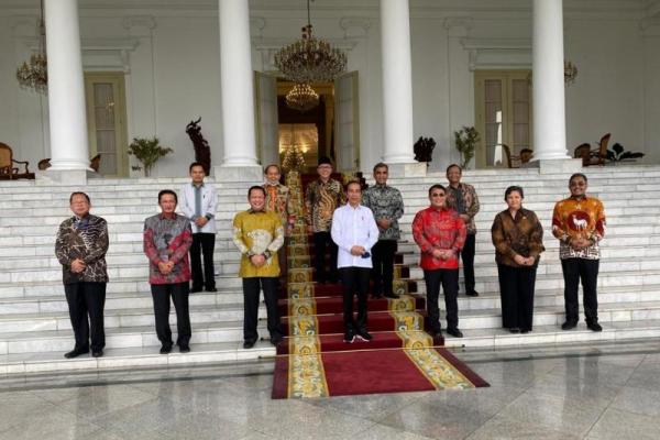 Sebagai kepala pemerintahan sekaligus sebagai Kepala Negara, Presiden Joko Widodo nanti yang akan menyampaikan laporan tahunan lembaga negara.