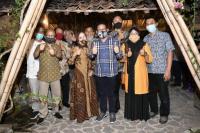 Hadiri Andrawina Budaya, Gus Menteri Masa Depan Indonesia Tergantung Pada Desa