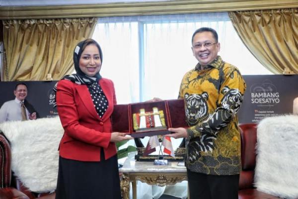 Melalui investasi, Indonesia ingin menjalin kerjasama yang lebih erat dengan berbagai negara, termasuk Qatar.