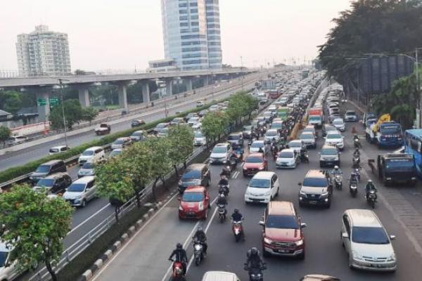 Untuk mengantisipasi aksi susulan buruh menolak Omnibus Law UU Cipta Kerja, Polda Metro Jaya lakukan rekayasa lalu lintas.