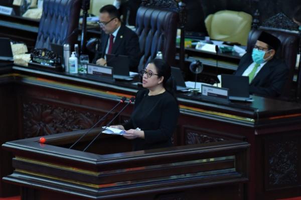 Ketua DPR RI Puan Maharani mengungkapkan, DPR bersama pemerintah telah melakukan pelaksanaan fungsi legislasi dalam penyelesaian pembahasan terhadap sejumlah RUU menjadi UU selama Masa Sidang Persidangan IV Tahun 2019-2020.