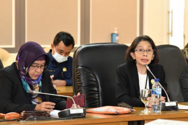 Deputi Persidangan Sekretariat Jenderal DPR RI Damayanti mengatakan, kehadiran Aplikasi Administrasi Pengaduan Masyarakat (Sidumas) diharapkan dapat meningkatkan akuntabilitas kinerja, baik di lingkungan Sekretariat Jenderal maupun Dewan.