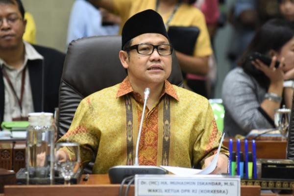 Wakil Ketua DPR, Muhaimin Iskandar (Gus AMI) menyampaikan, tak ada jalan lain selain seluruh komponen bangsa harus bersinergi untuk membendung gelombang PHK agar dampak sosial lebih luas bisa dicegah.