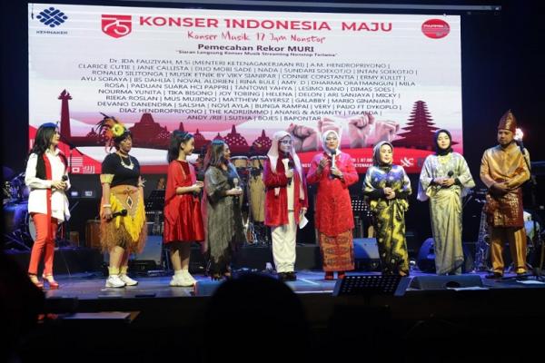 Konser musik yang melibatkan para musisi Indonesia terkenal bakal digelar selama 17 jam nonstop secara live di kanal Youtube Kemnaker