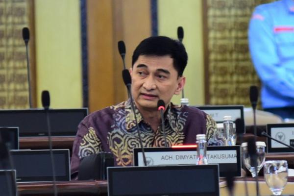 Wakil Ketua BURT DPR RI Achmad Dimyati Natakusumah menyampaikan masih banyak kekurangan yang harus dicapai oleh pemerintah, terutama dalam sektor pendapatan negara maupun pertumbuhan ekonomi.