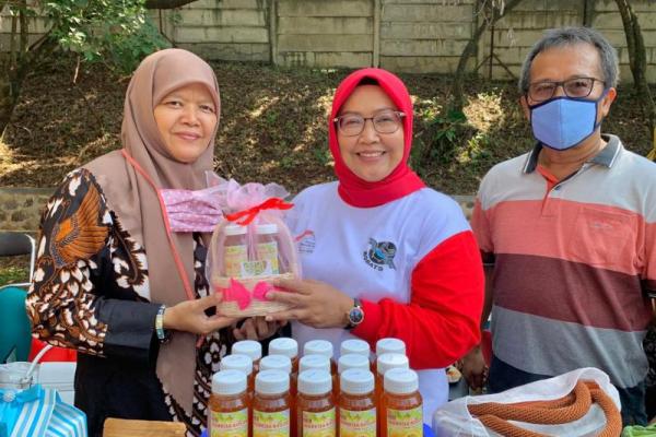 Bupati Bogor mengatakan sangat bangga dengan produk -produk UMKM Kabupaten Bogor yang mampu bersaing pada event-event pameran tingkat Nasional maupun Internasional