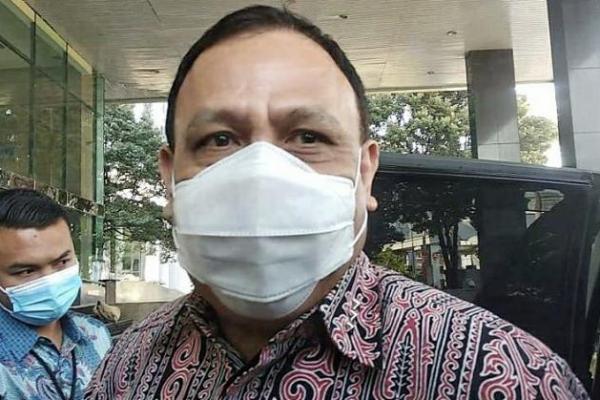 Ketua Komisi Pemberantasan Korupsi (KPK) Firli Bahuri dinyatakan terbukti melanggar kode etik terkait bergaya hidup mewah dengan naik helikopter saat berkunjung ke Sumatera Selatan.