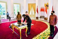 Jokowi: Magang Vokasi di Industri Minimal Satu Semester