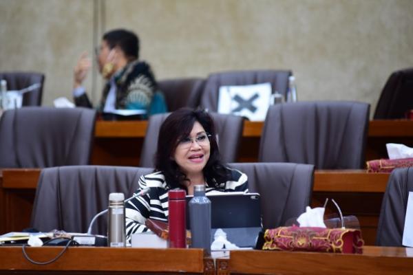 Anggota Komisi VI DPR RI Evita Nursanty menegaskan bahwa Indonesia harus mulai bersiap menghadapi ancaman yang menyerang ketahanan energi Indonesia.