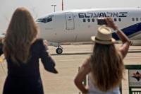 Lewati Langit Arab, Pesawat Israel Mulai Terbang ke UEA
