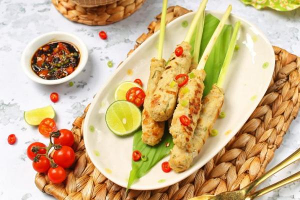 Buku resep ini merupakan persembahan Endeus bagi Endeusiast untuk merayakan keragaman kuliner Nusantara di Hari Merdeka.
