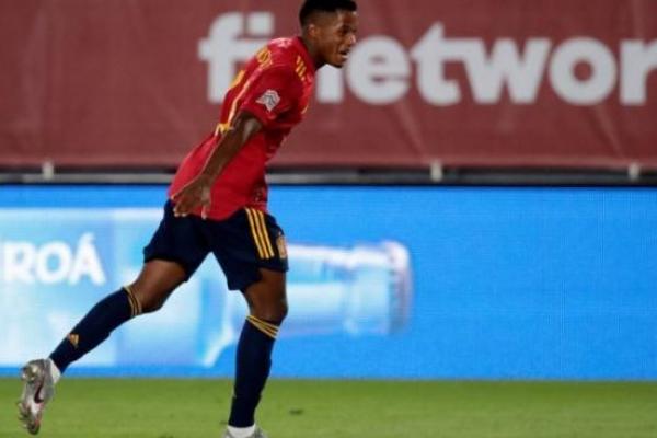 Pemain muda Barcelona Ansu Fati menjadi pencetak gol termuda Spanyol, saat timnya mengalahkan Ukraina 4-0