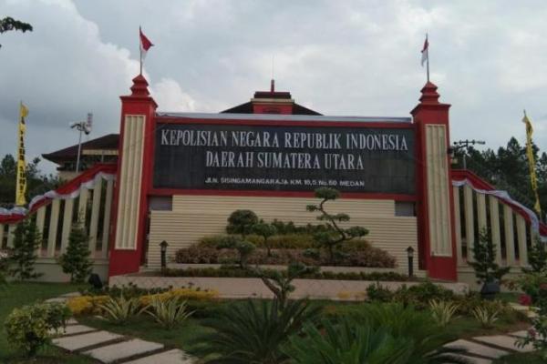 Kepolisian telah memeriksa tiga tersangka dugaan korupsi pembangunan gedung perkuliahan terpadu di Universitas Islam Negeri Sumatera Utara (UINSU).