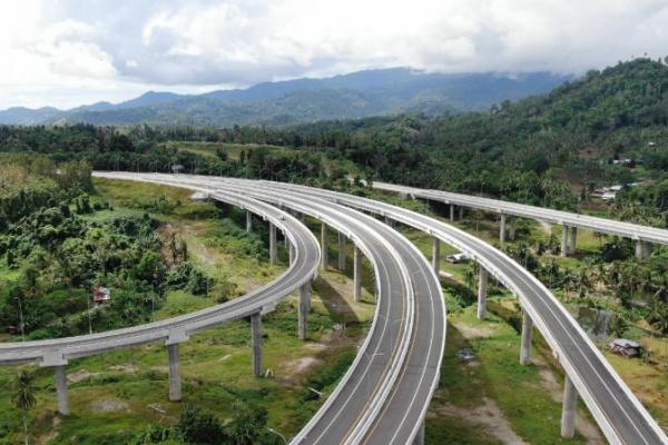 Pada awalnya begitu susah meyakinkan para stakeholders terkiat proyek tol Manado-Bitung.