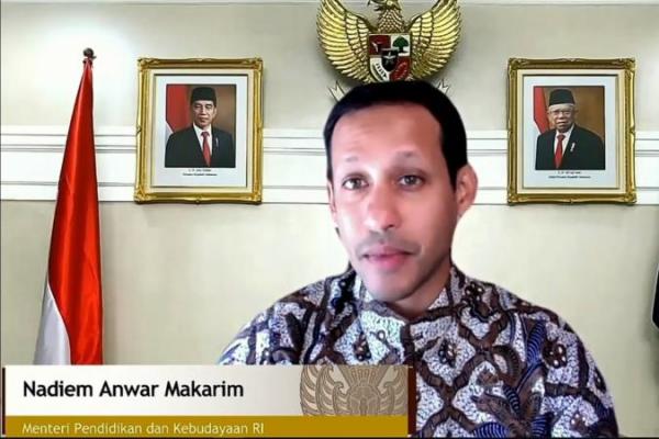 Mendikbud secara resmi meluncurkan Sentral Pasar Digital Batik `Kuklik Batik`. Dia berharap, kehadiran Kuklik Batik dapat membawa corak baru dalam upaya pemajuan kebudayaan.