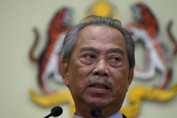 Presiden UMNO, Ahmad Zahid Hamidi menarik dukungannya kepada Perdana Menteri Malaysia Muhyiddin Yassin dan pemerintahan Perikatan Nasional. 