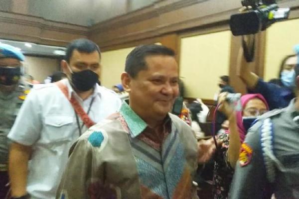 Kasus suap yang menjerat keduanya terkait penghapusan status buronan terpidana perkara korupsi Djoko Tjandra dari DPO.
