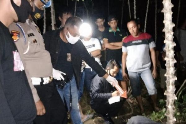 Korban ditemukan tewas di areal perkebunan ubi milik Acen di Jalan Ir H Djuanda Lingkungan III Kelurahan Brohol Kecamatan Rambutan Kota Tebing Tinggi.