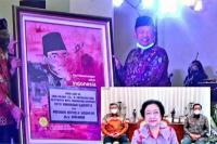 Megawati Minta Pemuda Milenial Tafakur di Makam Pahlawan Anonim