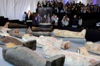 Mesir Pamerkan 100 Peti Mati Berusia 2.500 tahun