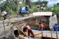 Jalinsum di Desa Bunut, Sosa yang Amblas Mulai Diperbaiki UPT Bina Marga 